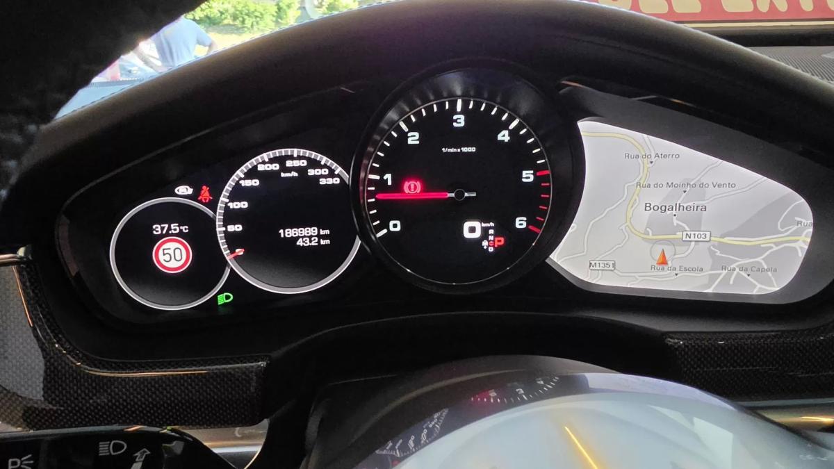porsche-panamera-2016-diesel-3956cc