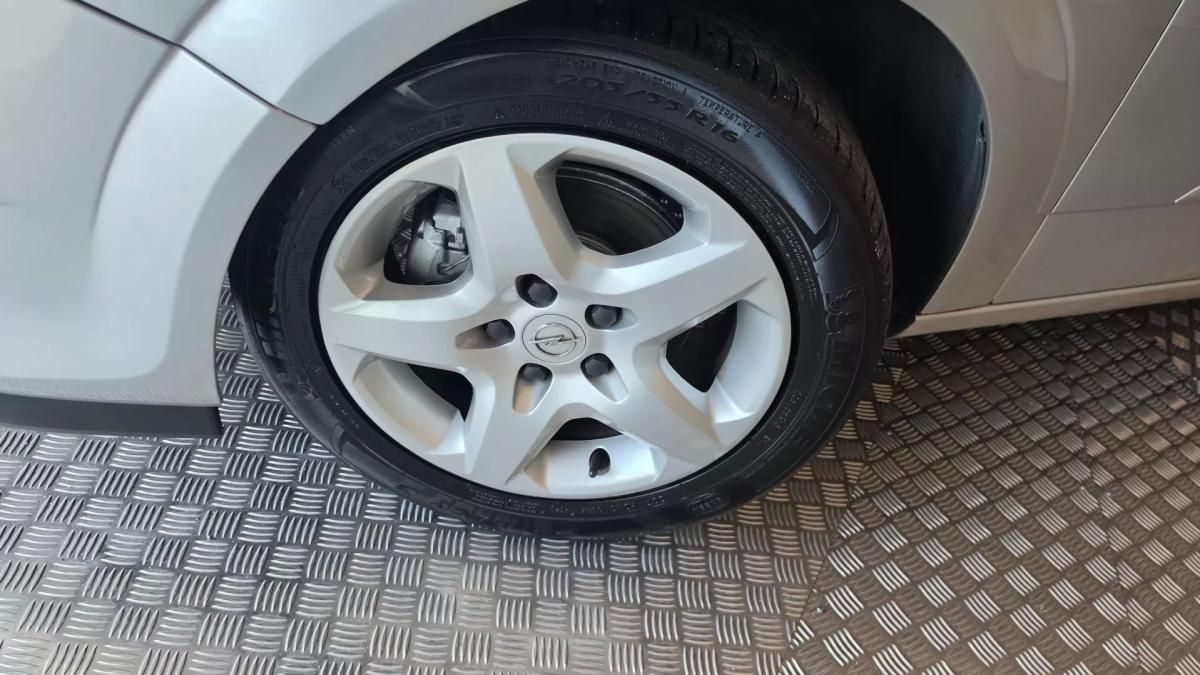 opel-astra-caravan-2007-diesel-1248cc
