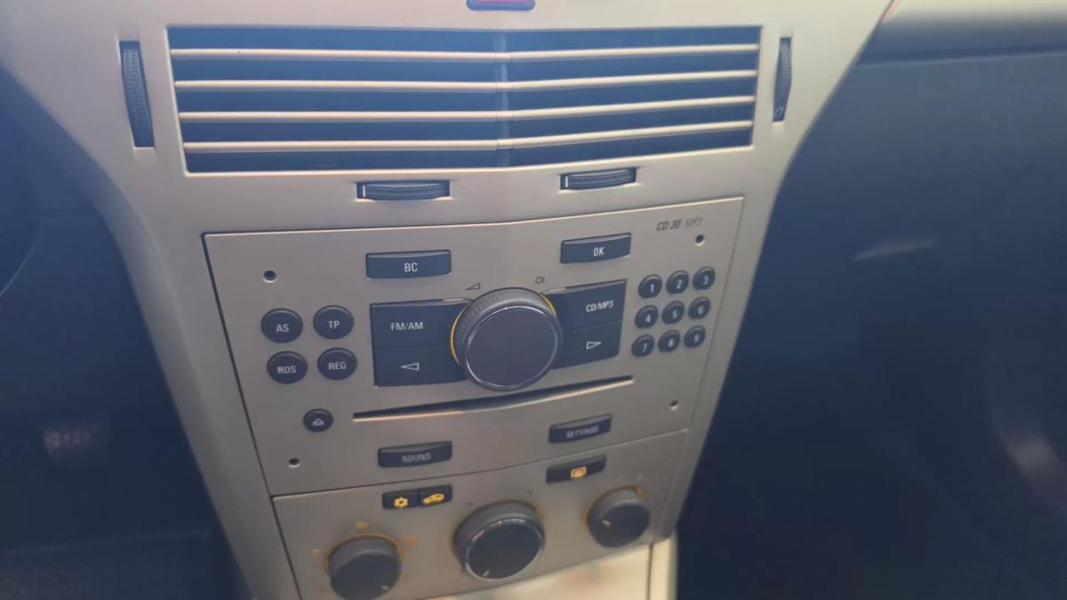 opel-astra-caravan-2007-diesel-1248cc