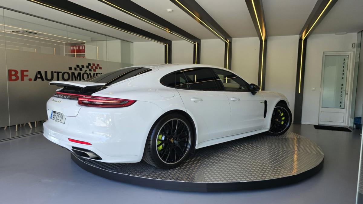 porsche-panamera-2017-hibrido-2894cc
