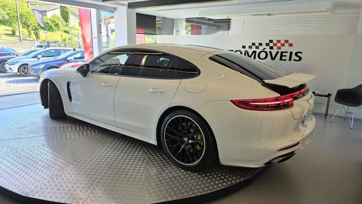 porsche-panamera-2017-hibrido-2894cc