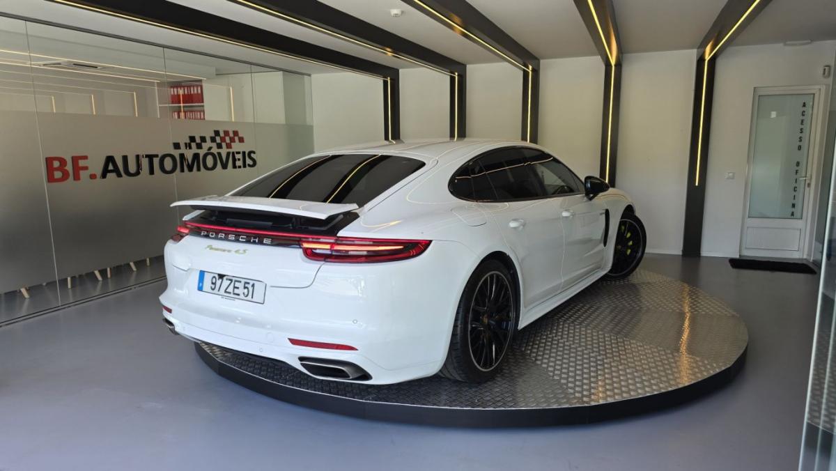 porsche-panamera-2017-hibrido-2894cc
