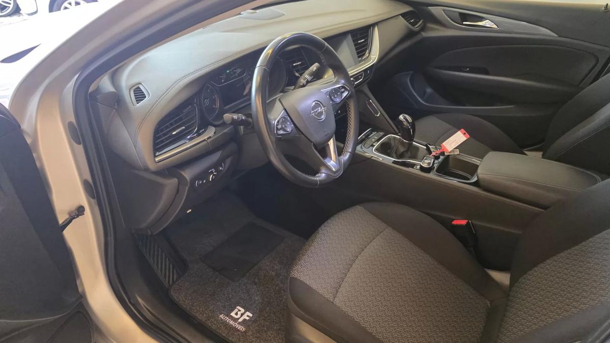 opel-insignia-grand-sport-2018-diesel-1598cc