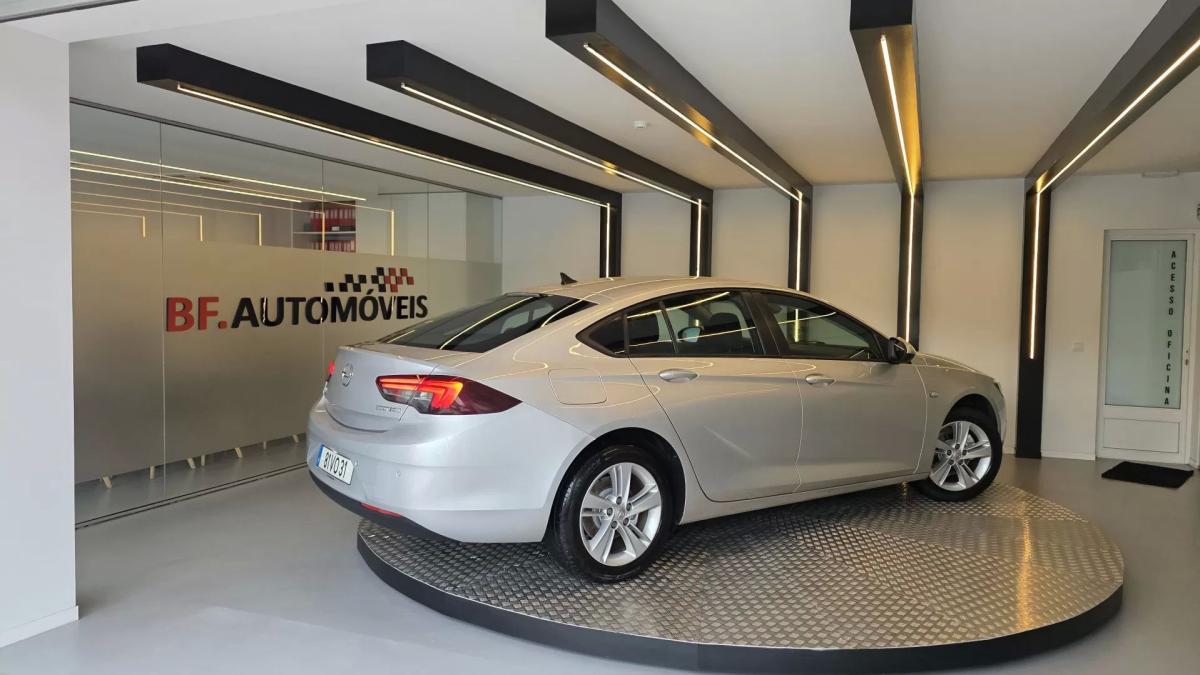 opel-insignia-grand-sport-2018-diesel-1598cc