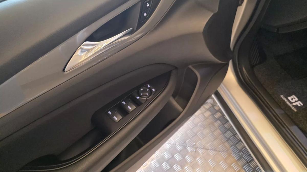 opel-insignia-grand-sport-2018-diesel-1598cc