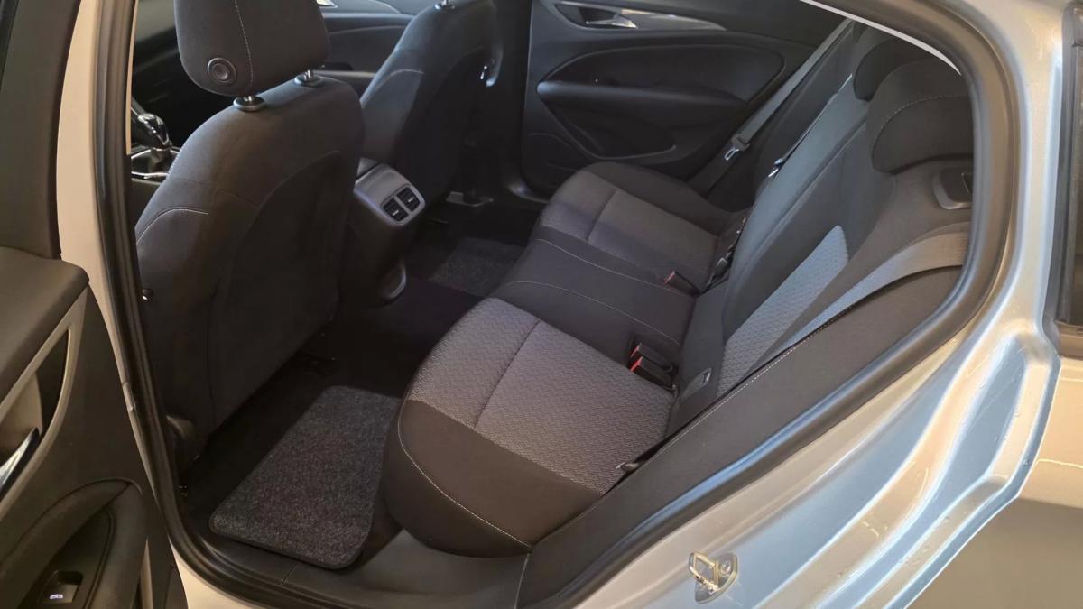 opel-insignia-grand-sport-2018-diesel-1598cc