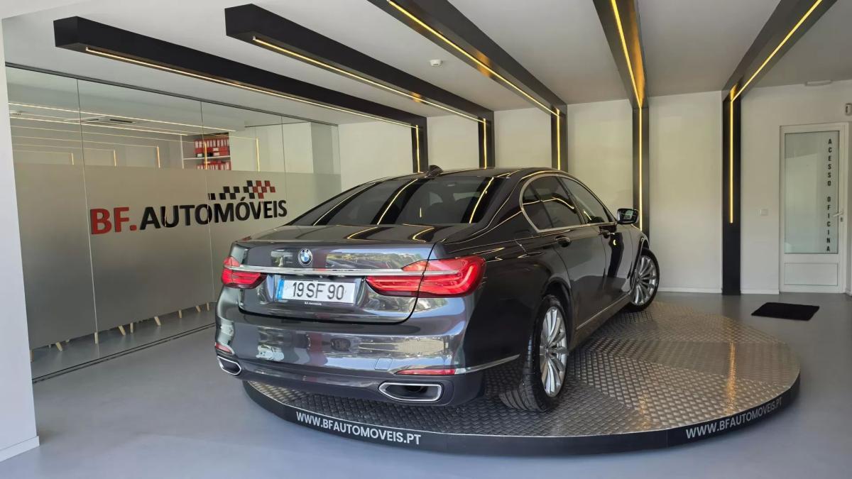 bmw-serie-7-2016-diesel-2993cc