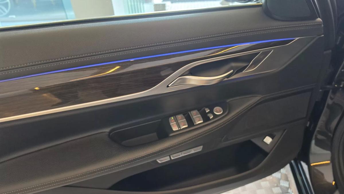 bmw-serie-7-2016-diesel-2993cc