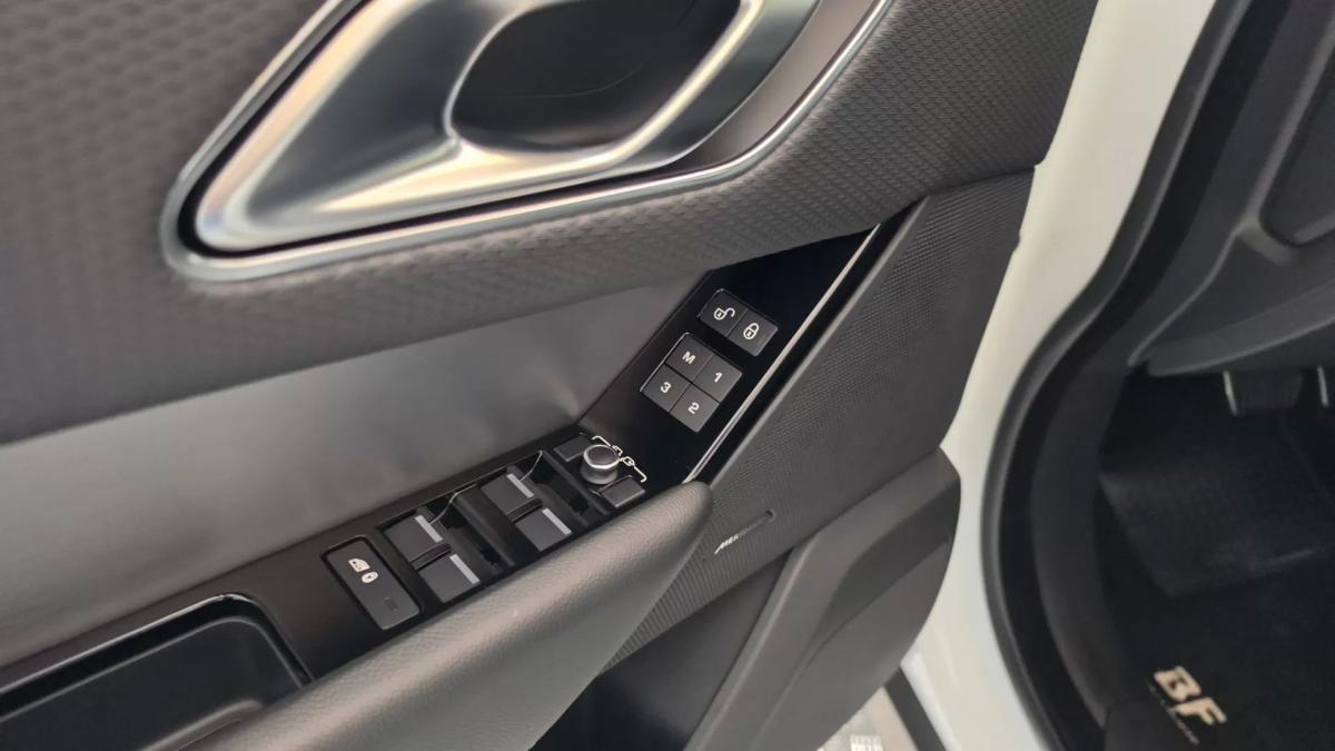 land-rover-range-rover-velar-2018-diesel-1999cc