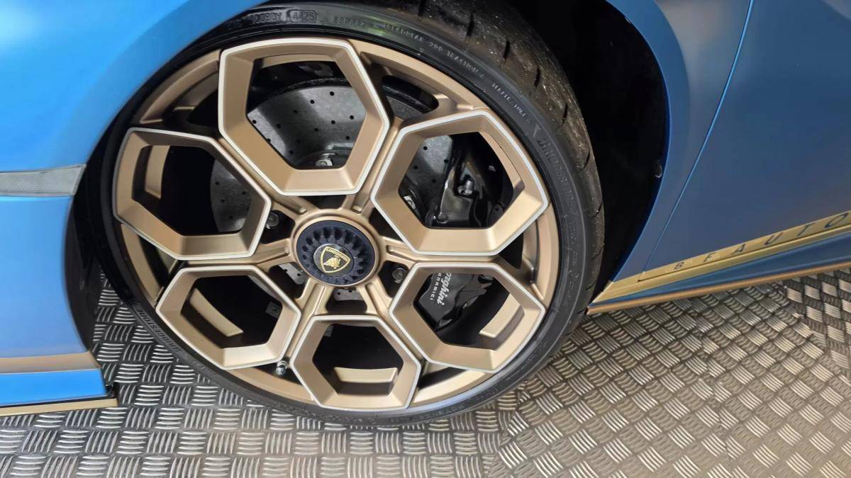 lamborghini-huracan-2024-gasolina-5204cc