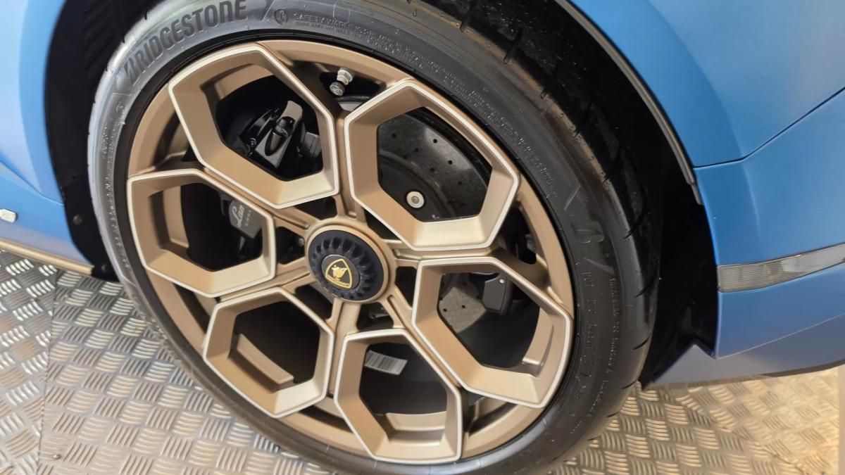 lamborghini-huracan-2024-gasolina-5204cc