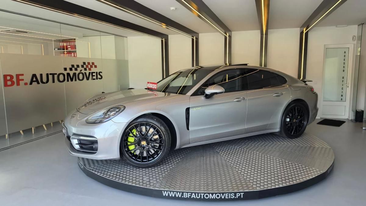 porsche-panamera-2023-hibrido-2894cc