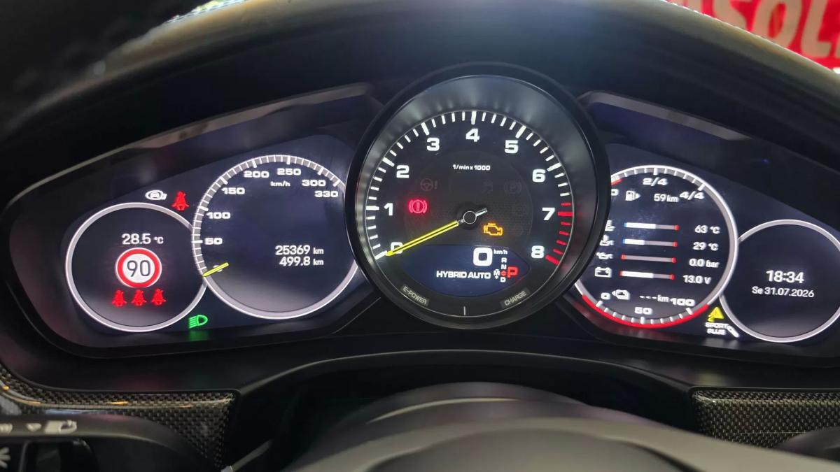 porsche-panamera-2023-hibrido-2894cc