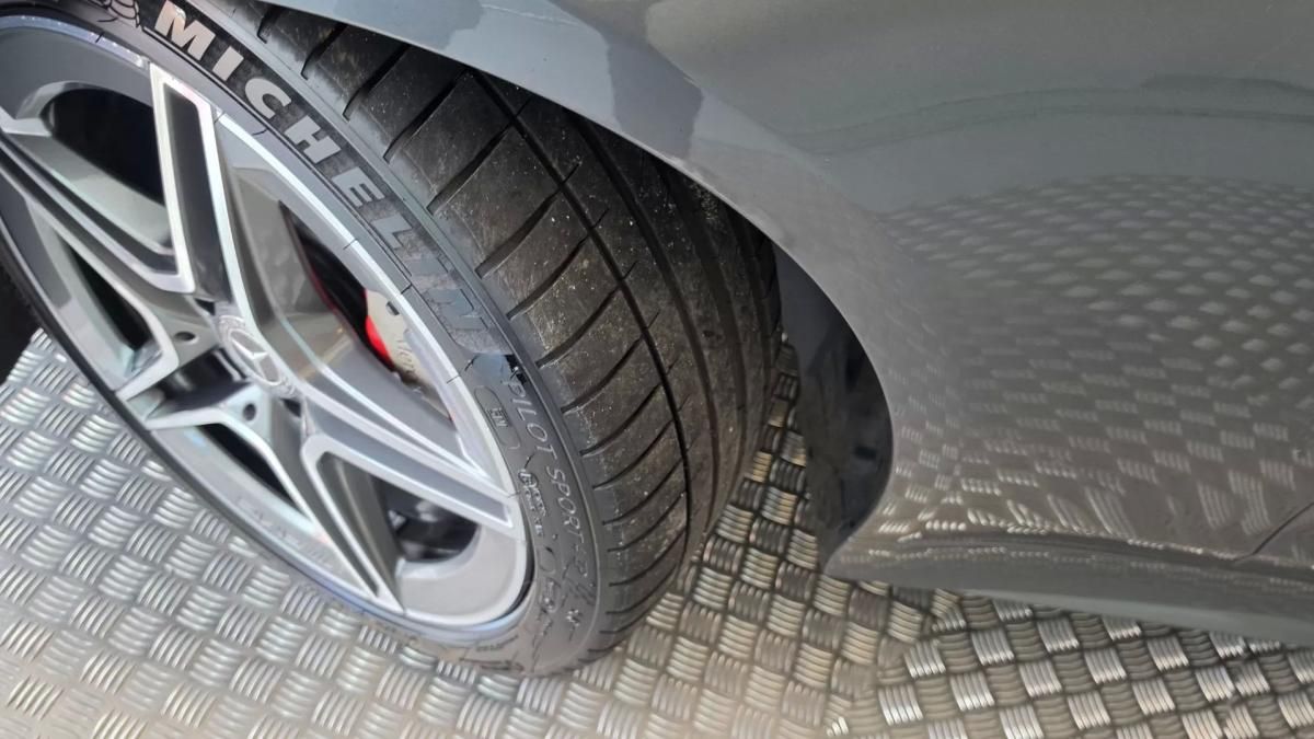 mercedes-benz-cls-2019-diesel-1950cc