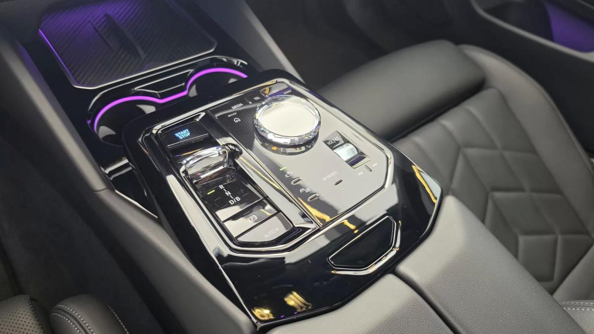bmw-serie-i-2025-eletrico-0cc