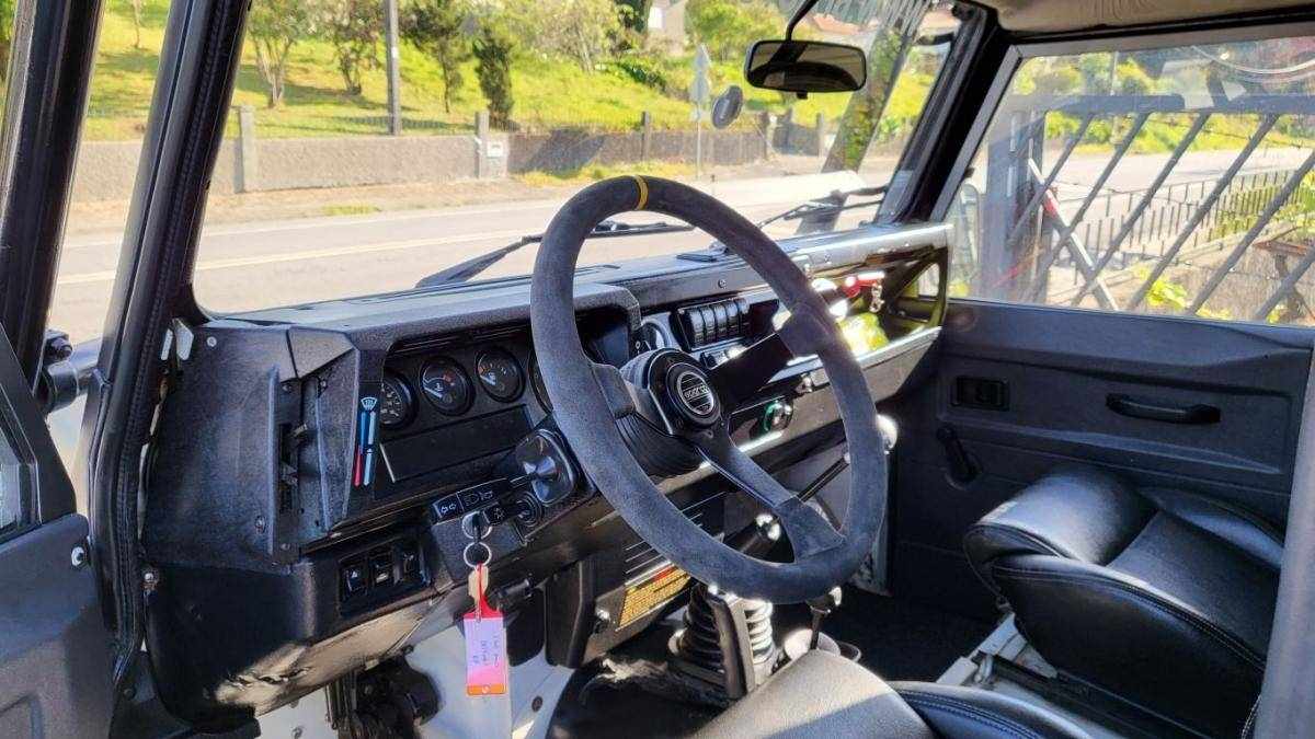 land-rover-defender-2001-diesel-2495cc