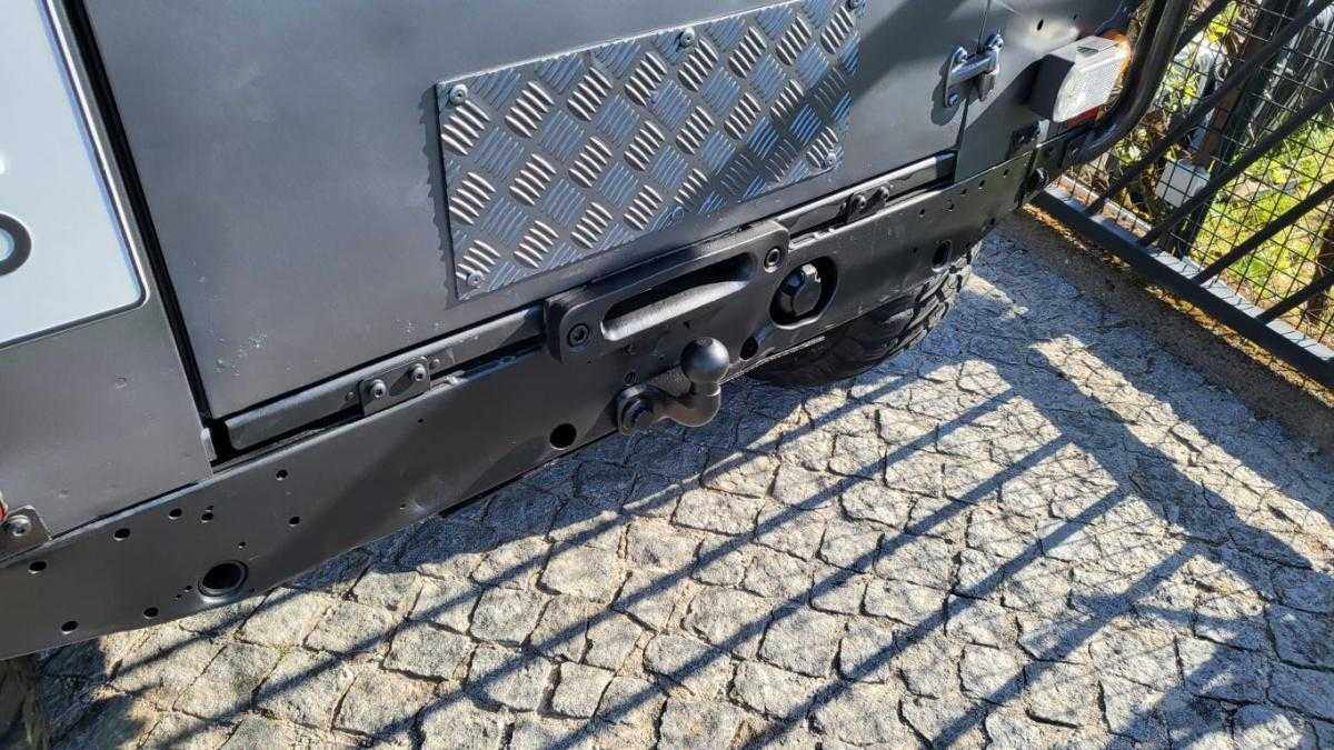 land-rover-defender-2001-diesel-2495cc