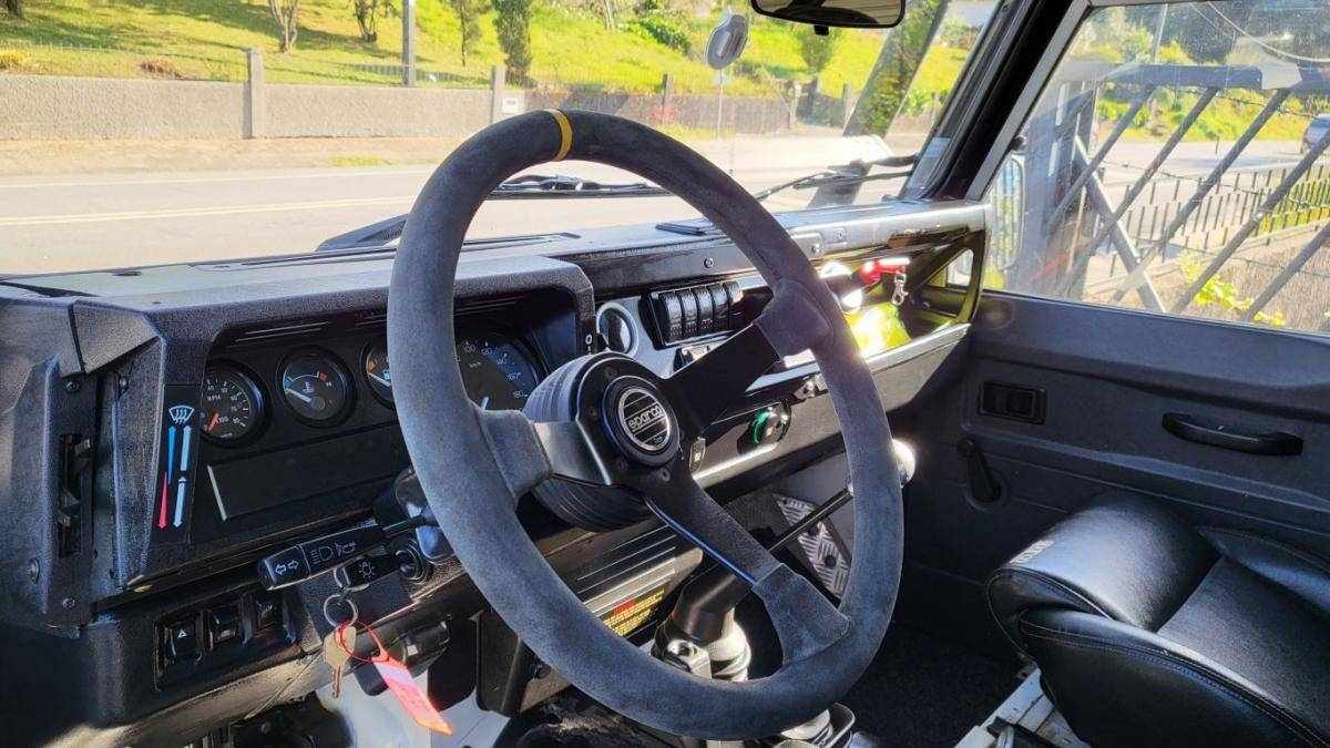 land-rover-defender-2001-diesel-2495cc