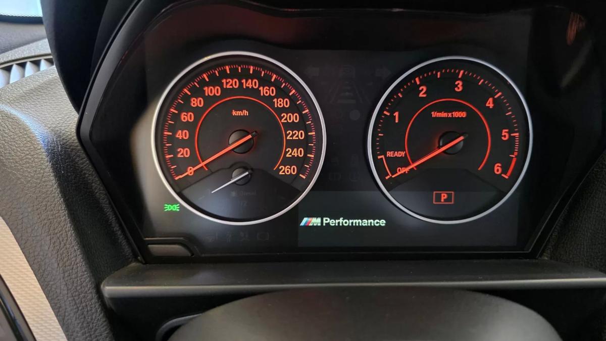 bmw-serie-1-2012-diesel-1995cc