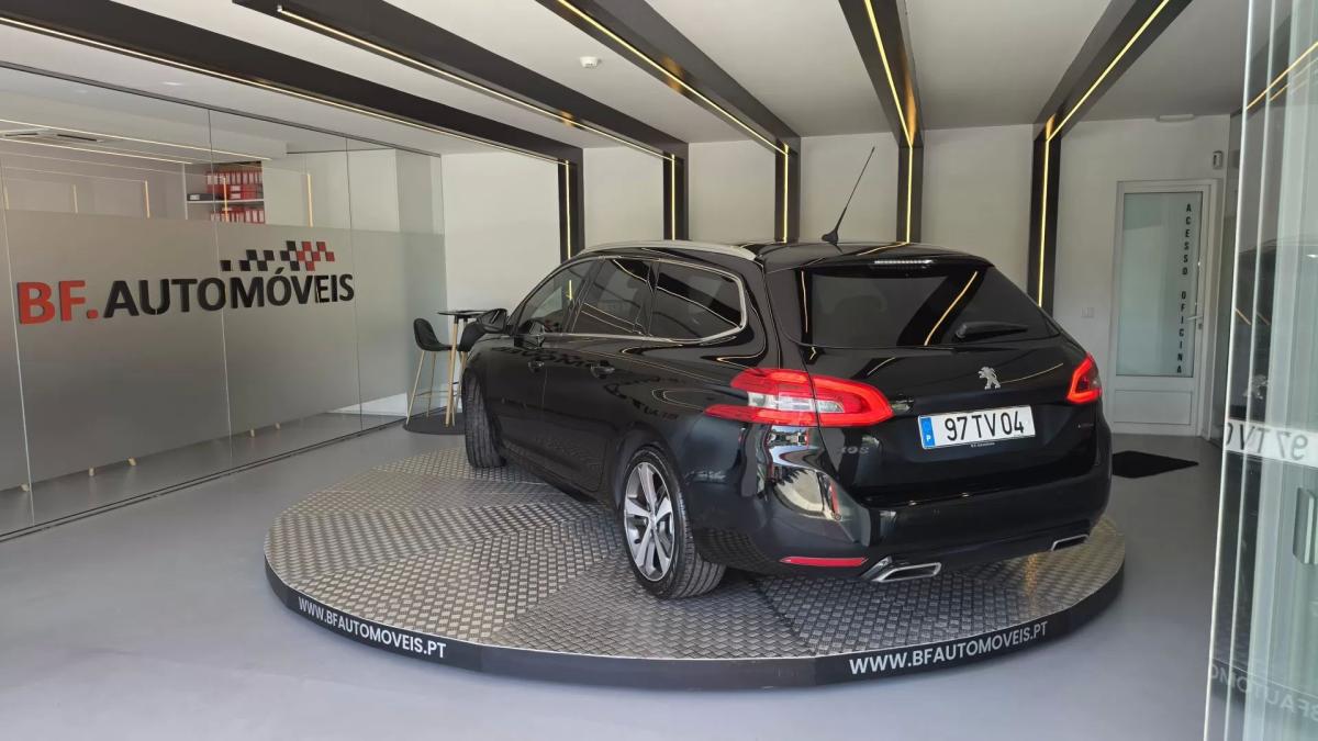 peugeot-308-sw-2017-diesel-1560cc