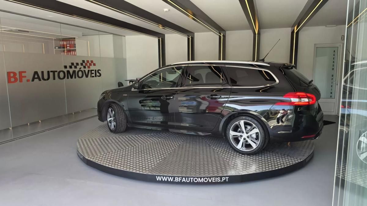 peugeot-308-sw-2017-diesel-1560cc