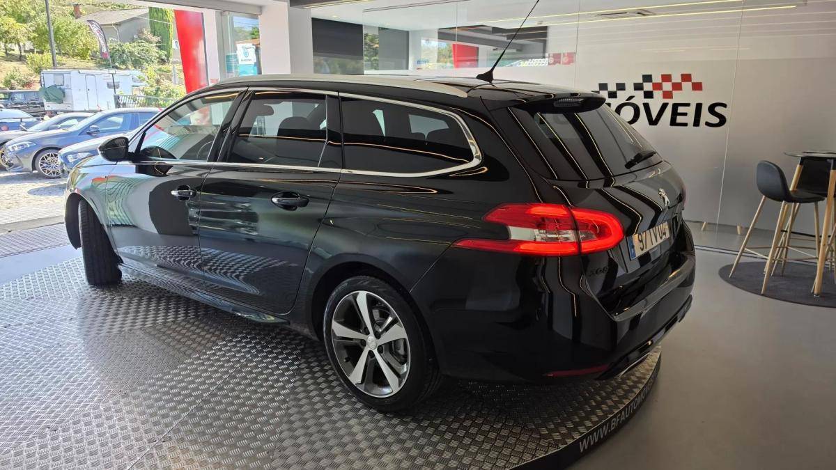 peugeot-308-sw-2017-diesel-1560cc