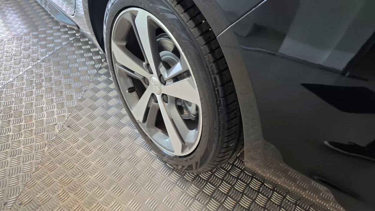peugeot-308-sw-2017-diesel-1560cc