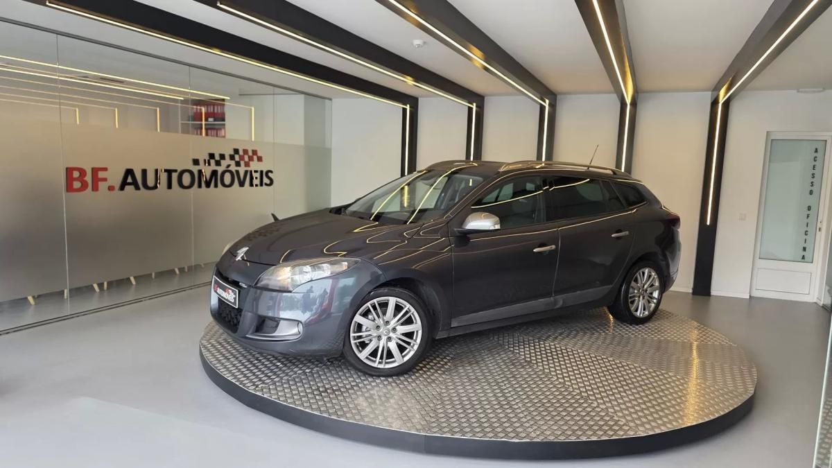 renault-megane-sport-tourer-2010-diesel-1461cc