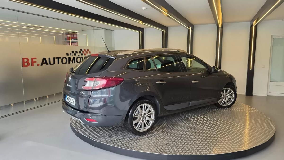 renault-megane-sport-tourer-2010-diesel-1461cc