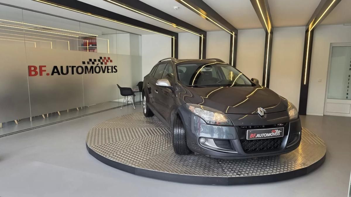 renault-megane-sport-tourer-2010-diesel-1461cc
