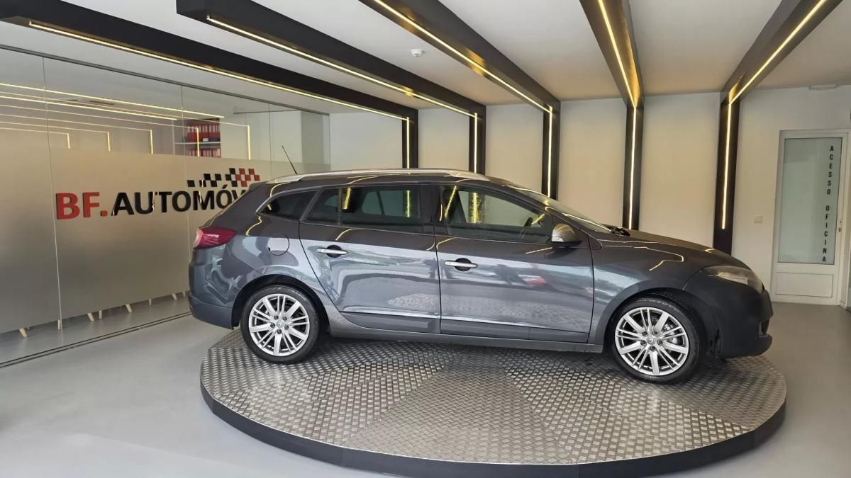 renault-megane-sport-tourer-2010-diesel-1461cc