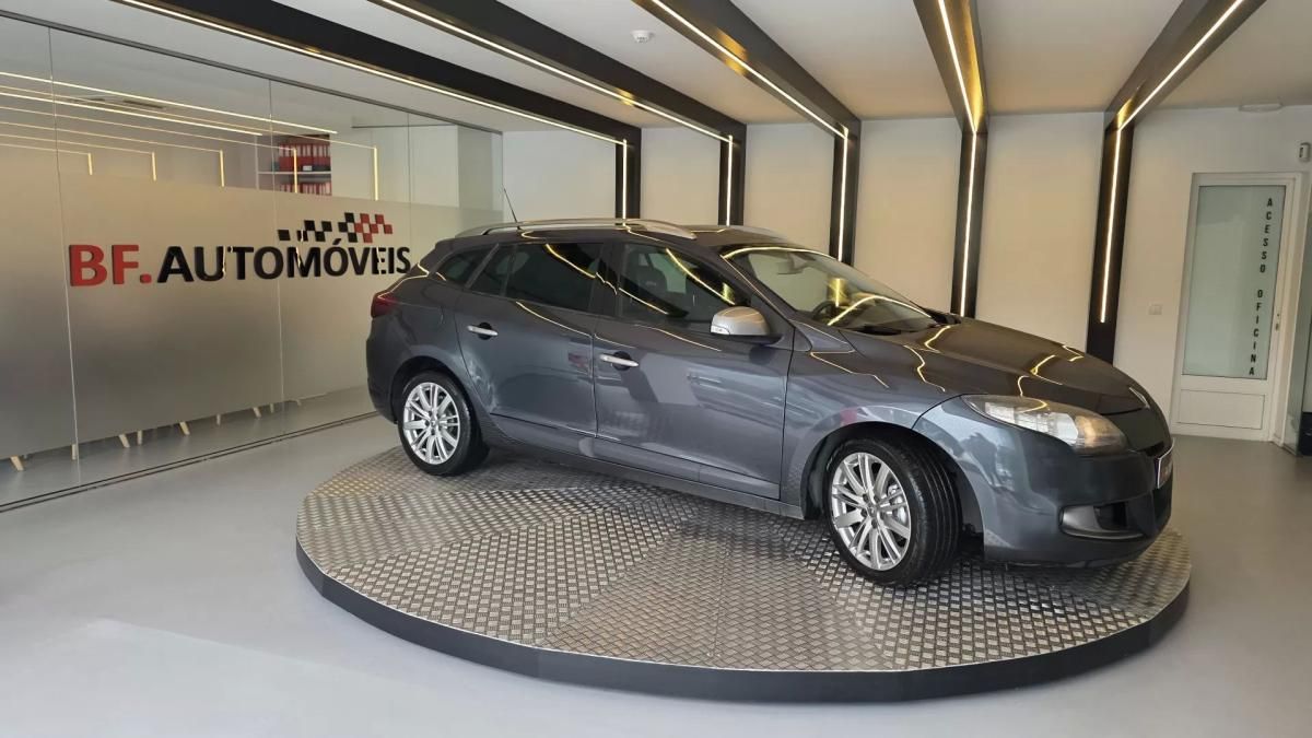 renault-megane-sport-tourer-2010-diesel-1461cc