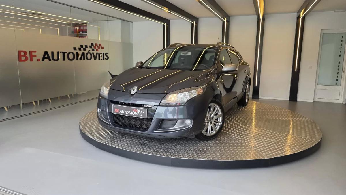 renault-megane-sport-tourer-2010-diesel-1461cc