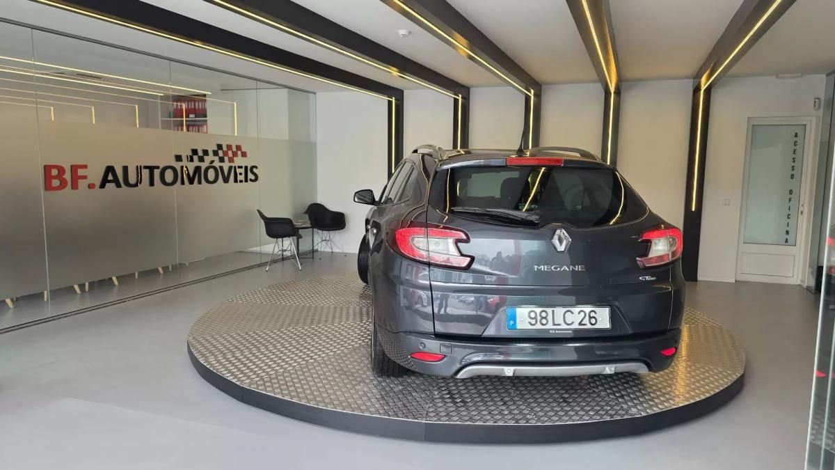 renault-megane-sport-tourer-2010-diesel-1461cc