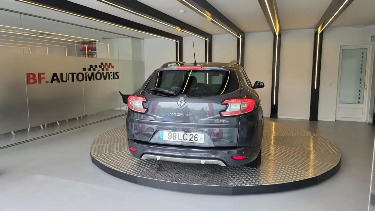 renault-megane-sport-tourer-2010-diesel-1461cc