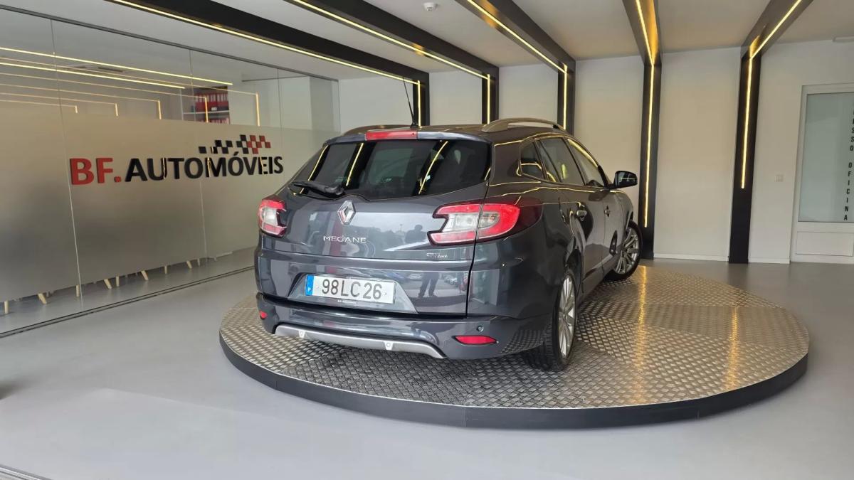 renault-megane-sport-tourer-2010-diesel-1461cc