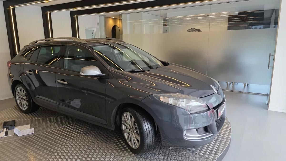 renault-megane-sport-tourer-2010-diesel-1461cc