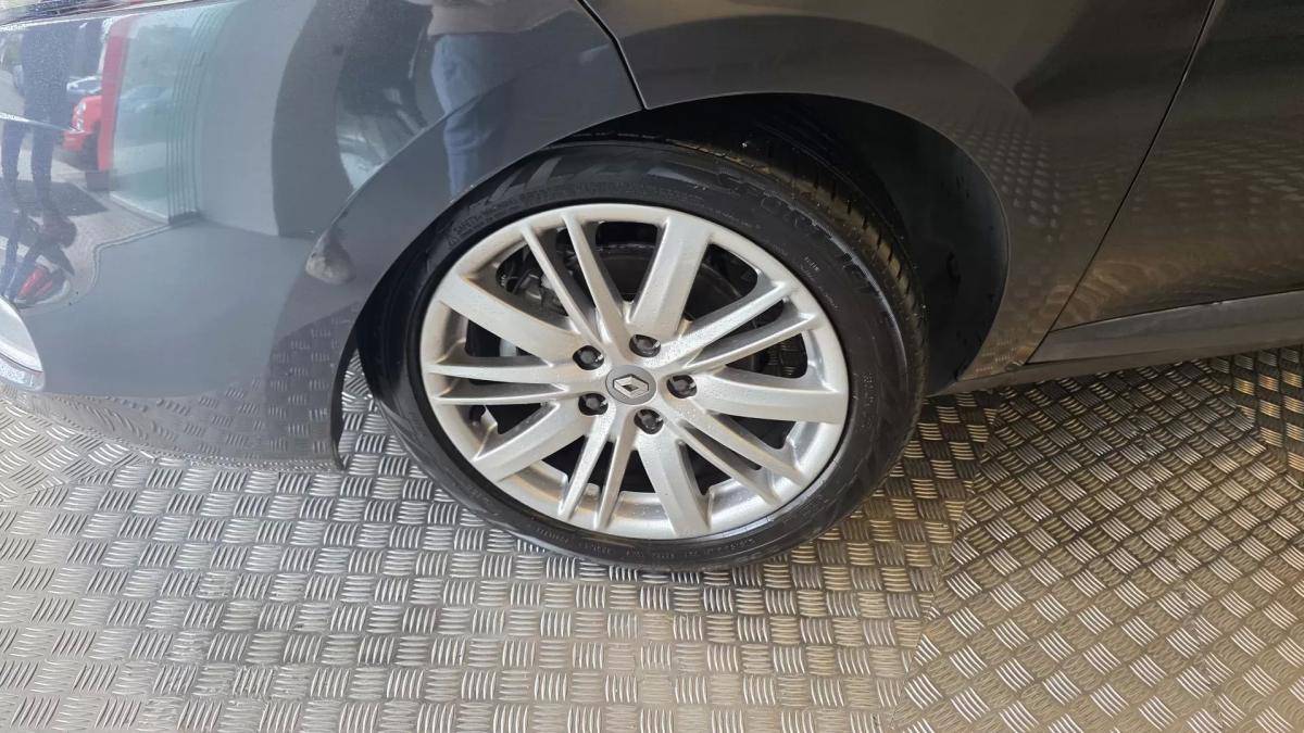 renault-megane-sport-tourer-2010-diesel-1461cc