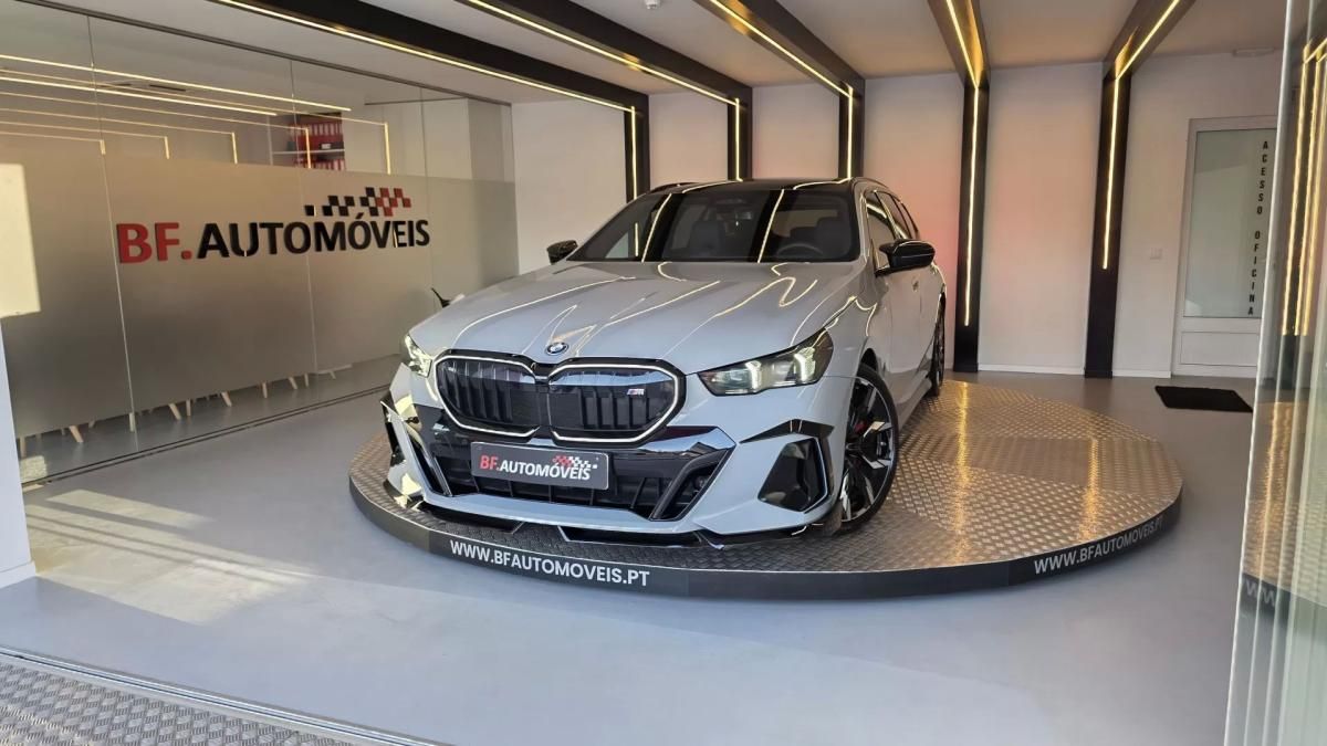 bmw-serie-5-2025-eletrico-200cc