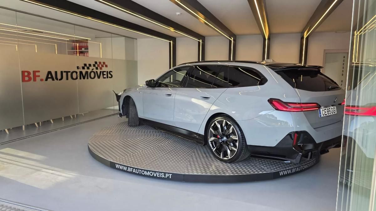 bmw-serie-5-2025-eletrico-200cc