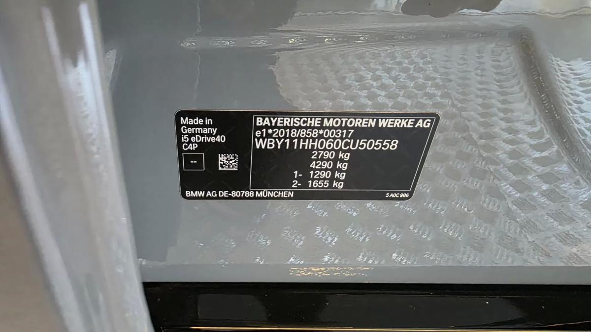bmw-serie-5-2025-eletrico-200cc