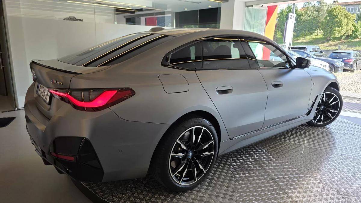bmw-serie-4-2022-eletrico-200cc