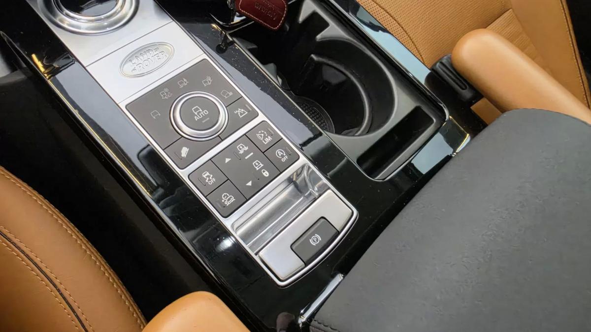 land-rover-discovery-2017-diesel-2993cc