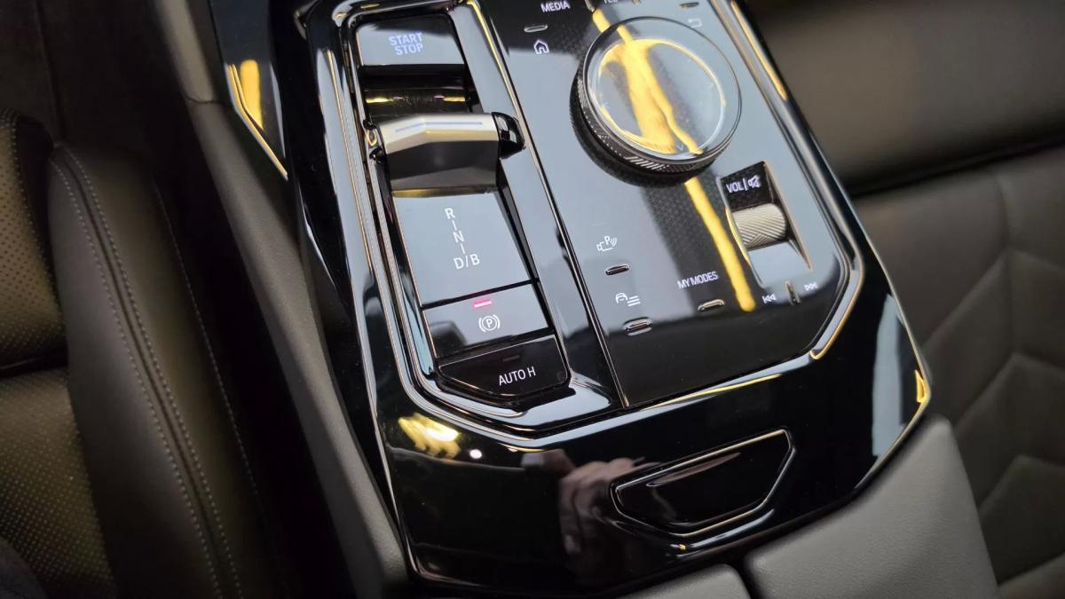 bmw-serie-i-2024-eletrico-0cc