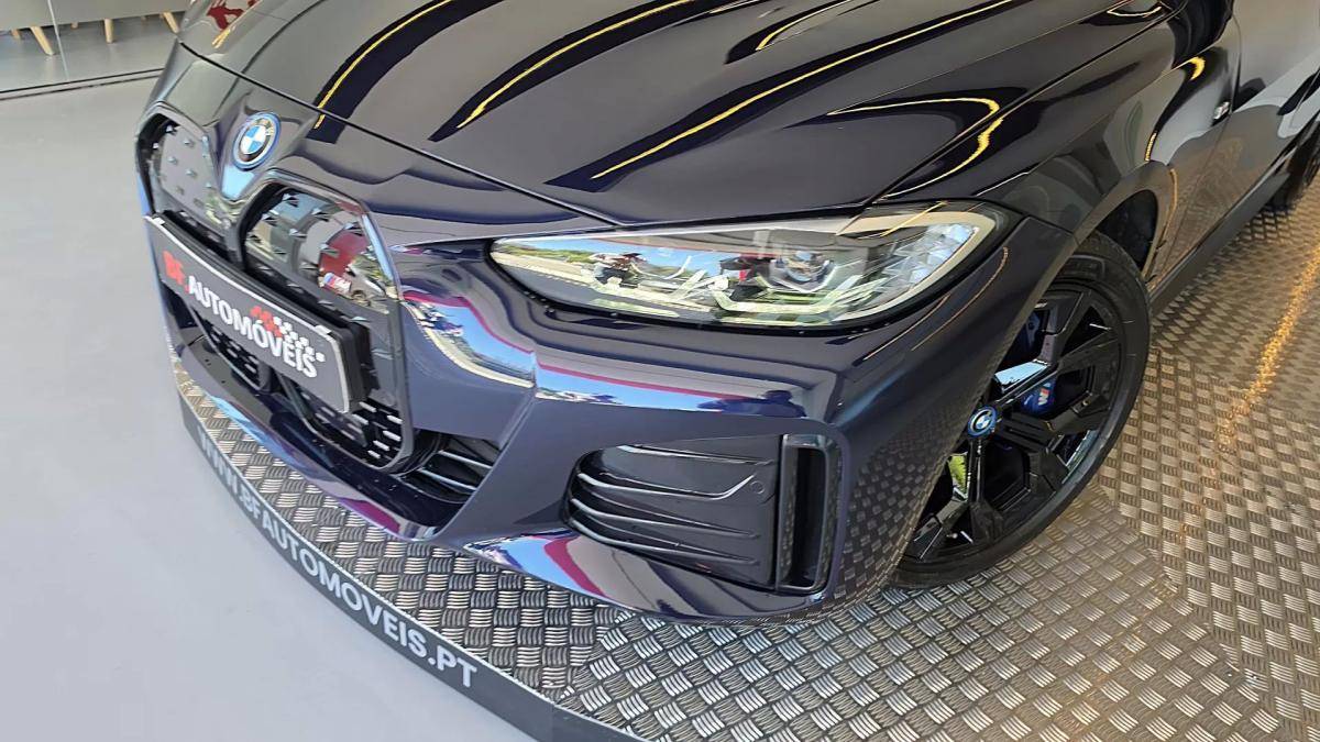 bmw-serie-i-2023-eletrico-200cc