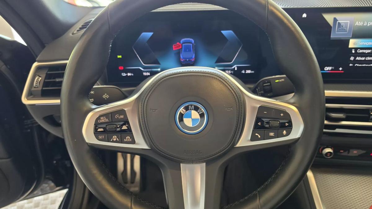 bmw-serie-i-2023-eletrico-200cc