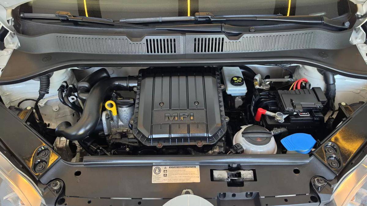 volkswagen-up-2016-gasolina-999cc