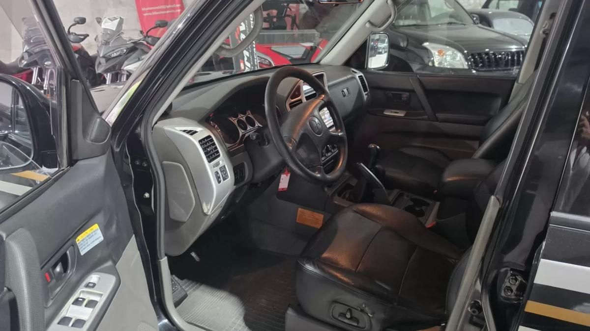 mitsubishi-pajero-2000-diesel-3200cc