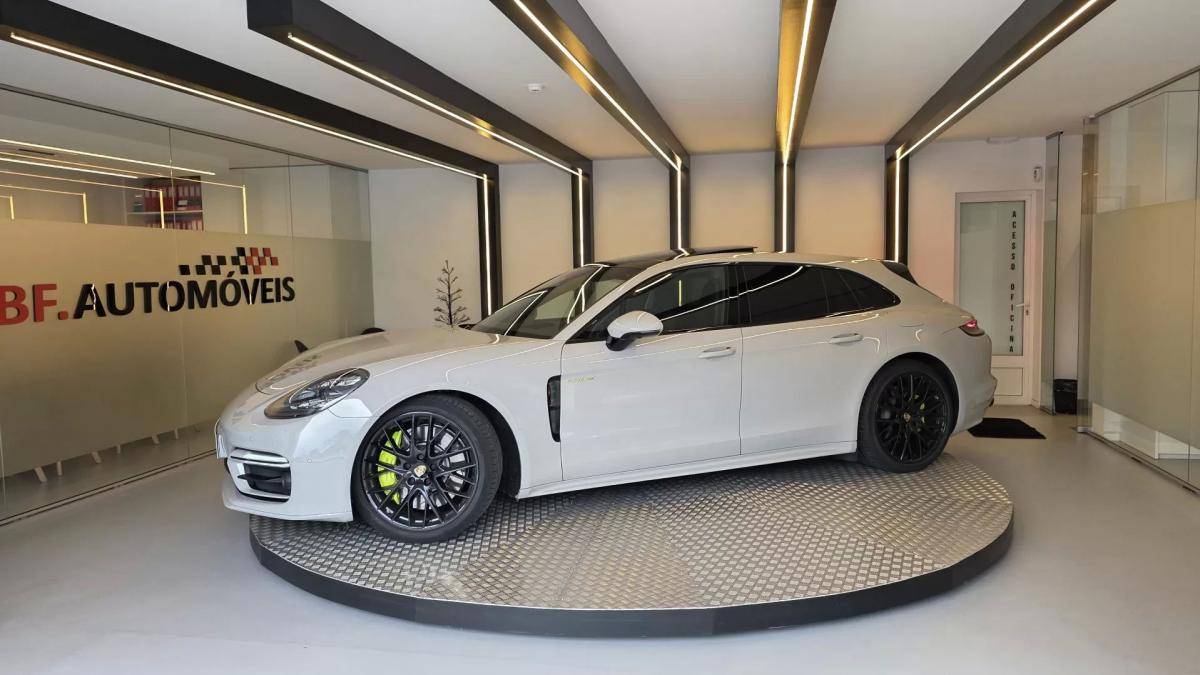 porsche-panamera-sport-turismo-2024-hibrido-2894cc