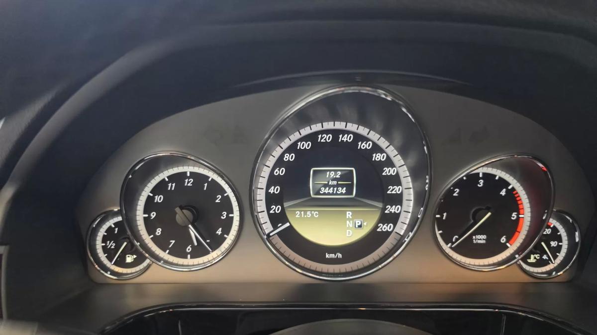 mercedes-benz-classe-e-2012-diesel-2143cc